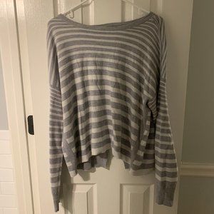 Splendid White and Gray Sweater